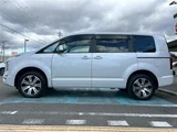 2023 Mitsubishi Delica D:5 2.2 P 4WD Sedan for sale, Japanese used car export - photo 9 of 11 | GULJI TRADERS