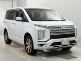 2023 Mitsubishi Delica D:5 P 4WD Sedan for sale, Japanese used car export - photo 5 of 12 | GULJI TRADERS