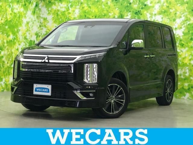 2023 Mitsubishi Delica D:5 4WD Sedan for sale, Japanese used car export - photo 1 of 9 | GULJI TRADERS