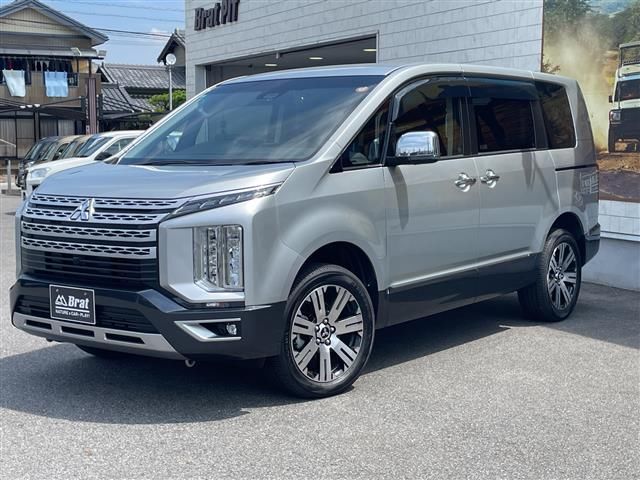 2024 Mitsubishi Delica D:5 P 4WD Sedan for sale, Japanese used car export - photo 1 of 24 | GULJI TRADERS