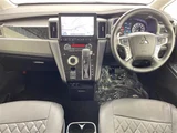 2024 Mitsubishi Delica D:5 G 4WD Sedan for sale, Japanese used car export - photo 3 of 24 | GULJI TRADERS