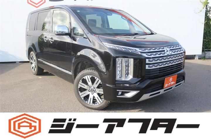 2024 Mitsubishi Delica D:5 2.2 P 4WD Sedan for sale, Japanese used car export - photo 1 of 30 | GULJI TRADERS