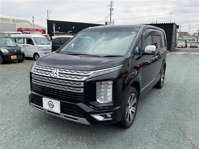 2024 Mitsubishi Delica D:5 2.2 P 4WD Sedan for sale, Japanese used car export | GULJI TRADERS