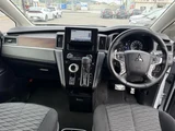 2024 Mitsubishi Delica D:5 2.2 P 4WD Sedan for sale, Japanese used car export - photo 16 of 30 | GULJI TRADERS
