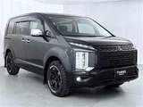 2024 Mitsubishi Delica D:5 2.2 P 4WD Sedan for sale, Japanese used car export - photo 6 of 30 | GULJI TRADERS