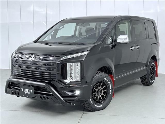 2024 Mitsubishi Delica D:5 2.2 P 4WD Sedan for sale, Japanese used car export - photo 1 of 30 | GULJI TRADERS