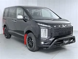2024 Mitsubishi Delica D:5 2.2 P 4WD Sedan for sale, Japanese used car export - photo 4 of 30 | GULJI TRADERS