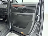 2024 Mitsubishi Delica D:5 2.2 P 4WD Sedan for sale, Japanese used car export - photo 15 of 30 | GULJI TRADERS