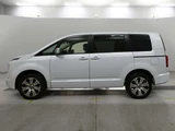 2024 Mitsubishi Delica D:5 P 4WD Sedan for sale, Japanese used car export - photo 4 of 12 | GULJI TRADERS