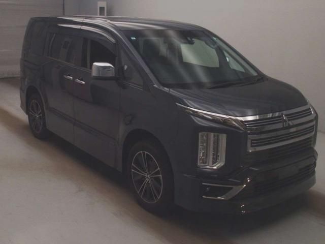 2024 Mitsubishi Delica D:5 G - photo 1 2024 Mitsubishi Delica D:5 G Sedan for sale, Japanese used car export | GULJI TRADERS
