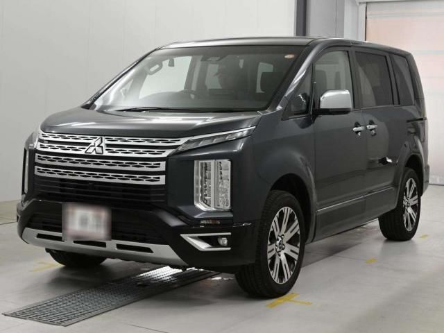 2024 Mitsubishi Delica D:5 P 4WD Sedan for sale, Japanese used car export - photo 1 of 9 | GULJI TRADERS