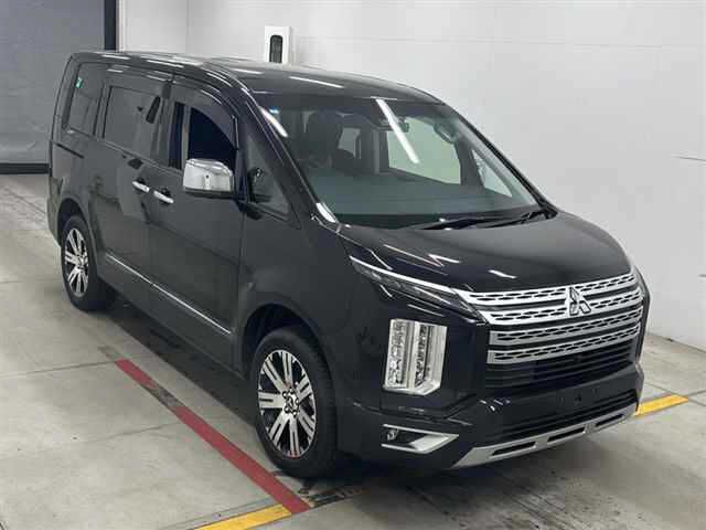 2024 Mitsubishi Delica D:5 P 4WD - photo 1 2024 Mitsubishi Delica D:5 P 4WD Sedan for sale, Japanese used car export | GULJI TRADERS