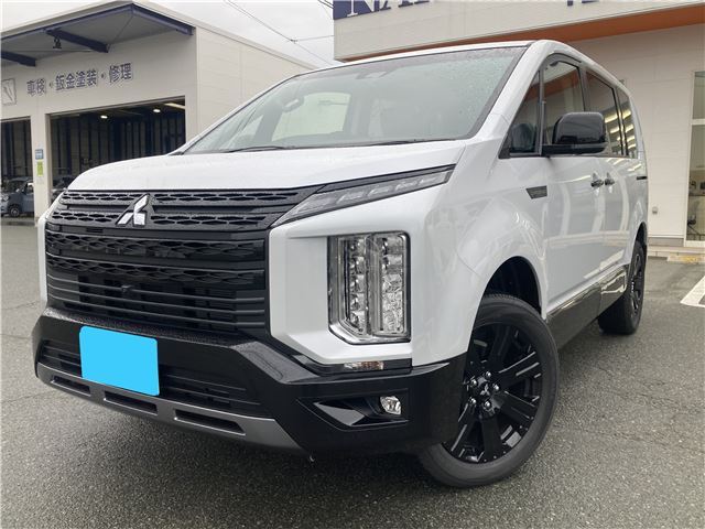 2025 Mitsubishi Delica D:5 Sedan for sale, Japanese used car export - photo 1 of 39 | GULJI TRADERS