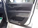 2025 Mitsubishi Delica D:5 2.2 Diesel Turbo 4WD Sedan for sale, Japanese used car export - photo 44 of 50 | GULJI TRADERS