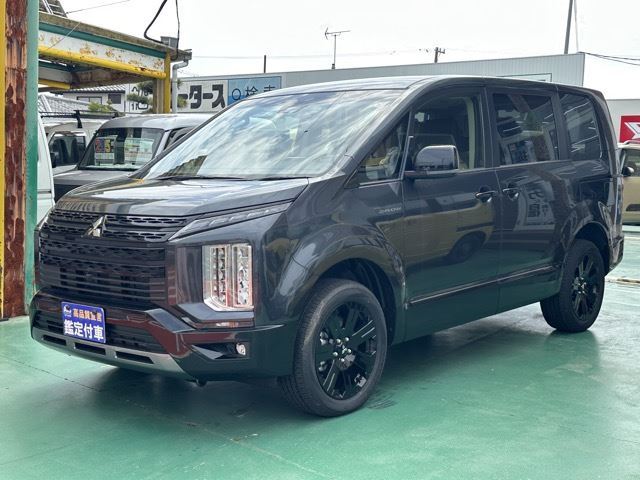 2025 Mitsubishi Delica D:5 Sedan for sale, Japanese used car export - photo 1 of 29 | GULJI TRADERS