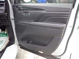 2025 Mitsubishi Delica D:5 2.2 Diesel Turbo 4WD Sedan for sale, Japanese used car export - photo 42 of 48 | GULJI TRADERS