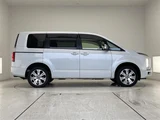 2025 Mitsubishi Delica D:5 P 4WD Sedan for sale, Japanese used car export - photo 22 of 24 | GULJI TRADERS