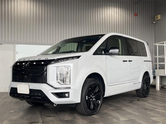 2025 Mitsubishi Delica D:5 Sedan for sale, Japanese used car export - photo 1 of 10 | GULJI TRADERS