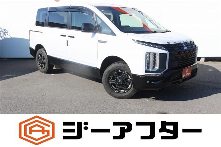 2025 Mitsubishi Delica D:5 Sedan for sale, Japanese used car export - photo 1 of 30 | GULJI TRADERS