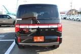 2025 Mitsubishi Delica D:5 2.3CHAMON Sedan for sale, Japanese used car export - photo 12 of 30 | GULJI TRADERS