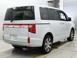2025 Mitsubishi Delica D:5 P 4WD Sedan for sale, Japanese used car export - photo 2 of 12 | GULJI TRADERS