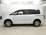 2025 Mitsubishi Delica D:5 P 4WD Sedan for sale, Japanese used car export - photo 4 of 12 | GULJI TRADERS