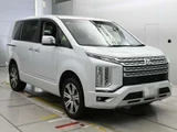 2025 Mitsubishi Delica D:5 P 4WD Sedan for sale, Japanese used car export - photo 5 of 12 | GULJI TRADERS