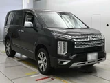 2025 Mitsubishi Delica D:5 P 4WD Sedan for sale, Japanese used car export - photo 5 of 12 | GULJI TRADERS