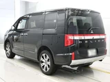 2025 Mitsubishi Delica D:5 P 4WD Sedan for sale, Japanese used car export - photo 6 of 12 | GULJI TRADERS