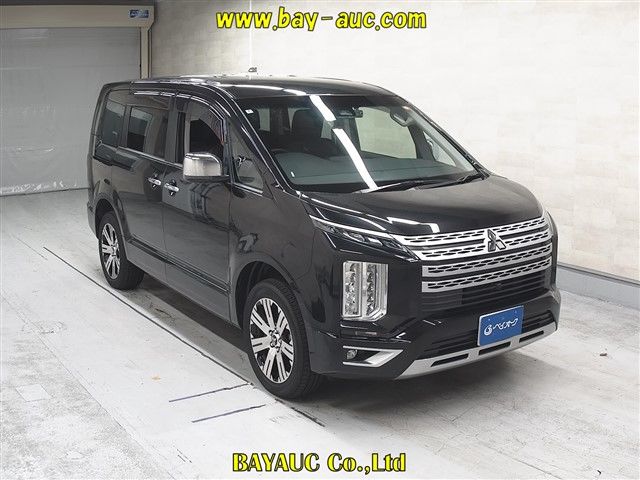 2025 Mitsubishi Delica D:5 4WD P Sedan for sale, Japanese used car export - photo 1 of 6 | GULJI TRADERS