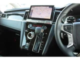 2025 Mitsubishi Delica D:5 2.2 Sedan for sale, Japanese used car export - photo 6 of 9 | GULJI TRADERS