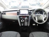 2025 Mitsubishi Delica D:5 2.2 P Diesel Turbo 4W Sedan for sale, Japanese used car export - photo 3 of 9 | GULJI TRADERS