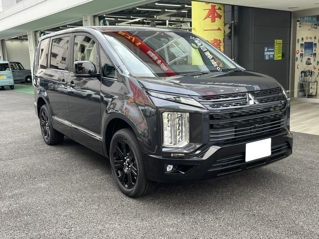 2025 Mitsubishi Delica D:5 Sedan for sale, Japanese used car export | GULJI TRADERS