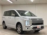 2025 Mitsubishi Delica D:5 2.2 P Diesel Turbo 4W Sedan for sale, Japanese used car export - photo 5 of 9 | GULJI TRADERS