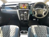 2026 Mitsubishi Delica D:5 4WD Sedan for sale, Japanese used car export - photo 3 of 23 | GULJI TRADERS
