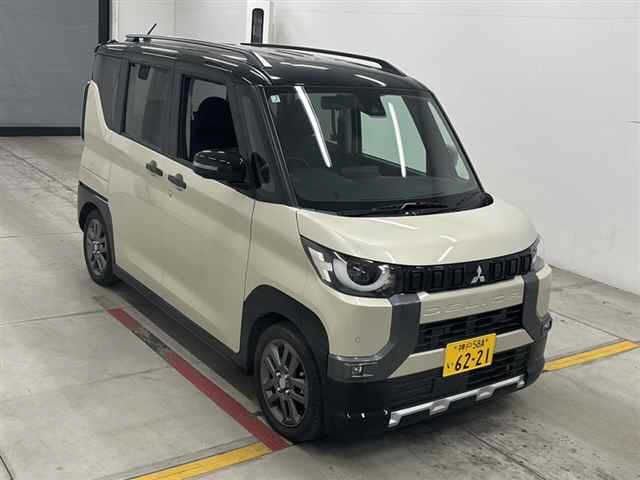 2025 Mitsubishi Delica Mini - photo 1 2025 Mitsubishi Delica Mini Sedan for sale, Japanese used car export - photo 1 of 7 | GULJI TRADERS