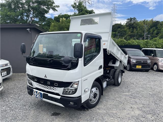2026 Mitsubishi Fuso Canter 3.0 full low floor reinforced dump truck 3t - photo 1 2026 Mitsubishi Fuso Canter 3.0 full low floor reinforced dump truck 3t White Truck for sale, Japanese used car export - photo 1 of 35 | GULJI TRADERS