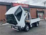2026 Mitsubishi Fuso Canter 2-ton capacity, flatbed, low-floor, manual transmission (MT5), under 5 tons. White Truck for sale, Japanese used car export - photo 21 of 69 | GULJI TRADERS