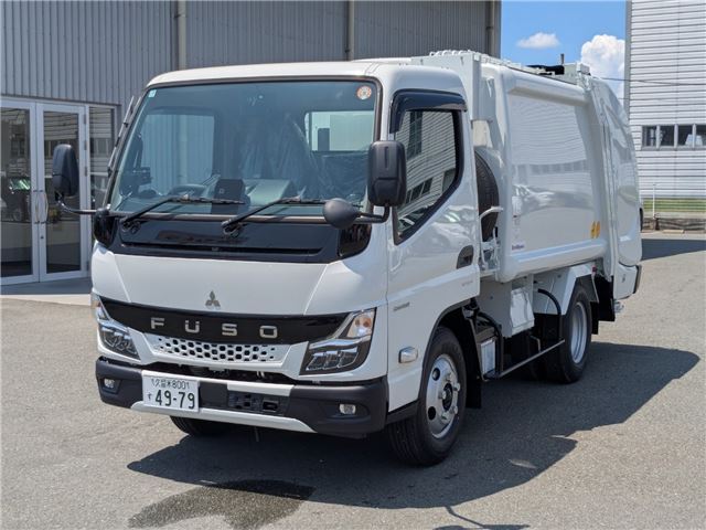 2026 Mitsubishi Fuso Canter White Truck for sale, Japanese used car export | GULJI TRADERS