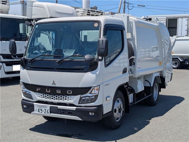 2026 Mitsubishi Fuso Canter White Truck for sale, Japanese used car export | GULJI TRADERS