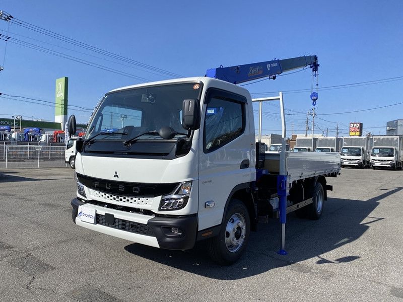 2026 Mitsubishi Fuso Canter 2WD White Truck for sale, Japanese used car export - photo 1 of 21 | GULJI TRADERS