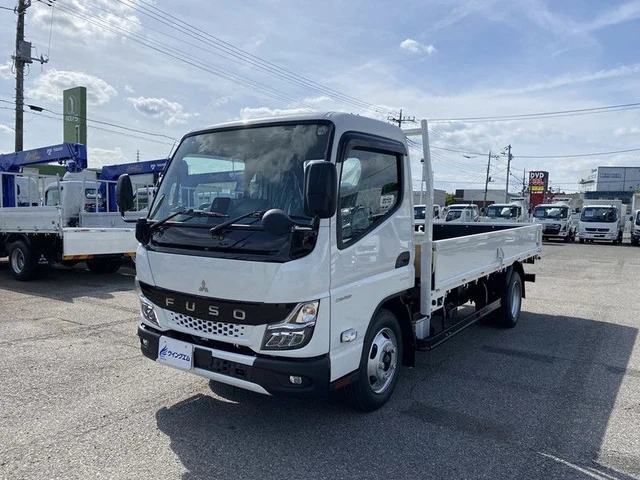 2026 Mitsubishi Fuso Canter 2WD - photo 1 2026 Mitsubishi Fuso Canter 2WD White Truck for sale, Japanese used car export | GULJI TRADERS