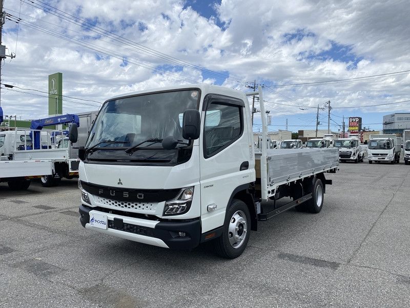 2026 Mitsubishi Fuso Canter No power tailgate, aluminum block, 2WD White Truck for sale, Japanese used car export - photo 1 of 21 | GULJI TRADERS