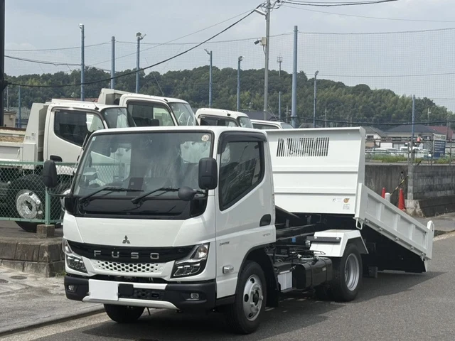 2026 Mitsubishi Fuso Canter 2WD - photo 1 2026 Mitsubishi Fuso Canter 2WD White Truck for sale, Japanese used car export | GULJI TRADERS