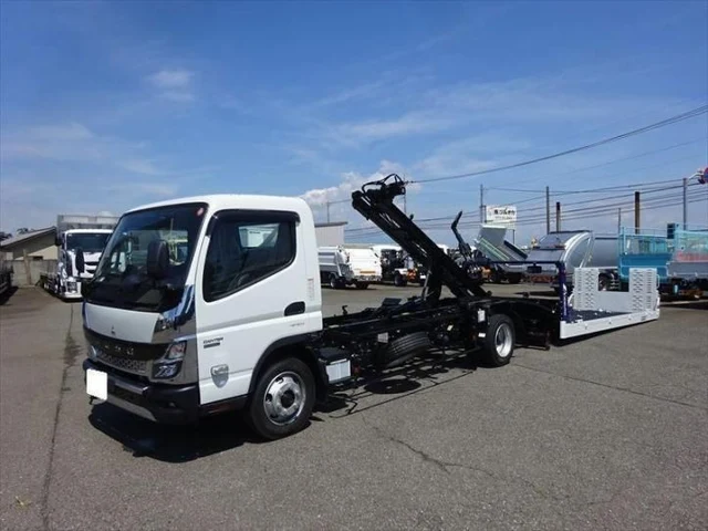 2026 Mitsubishi Fuso Canter Other Truck for sale, Japanese used car export | GULJI TRADERS