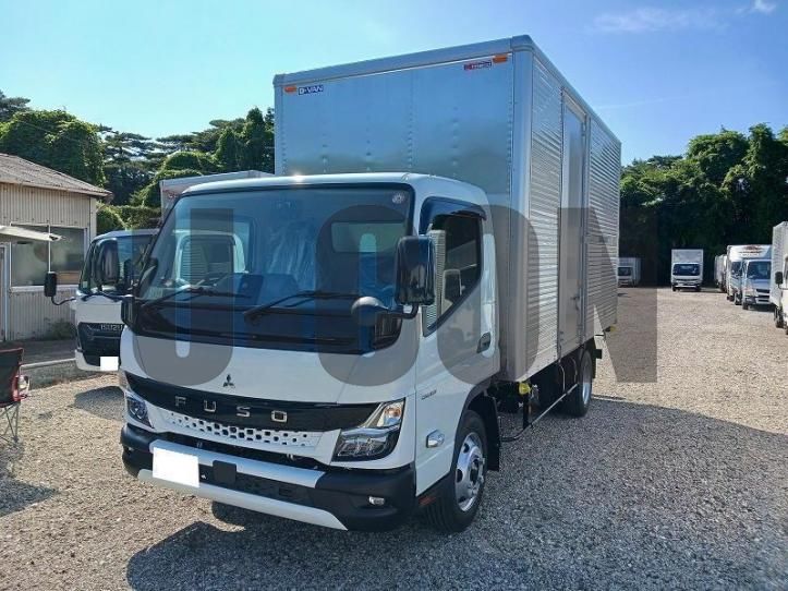 2026 Mitsubishi Fuso Canter - photo 1 2026 Mitsubishi Fuso Canter Other Truck for sale, Japanese used car export - photo 1 of 21 | GULJI TRADERS