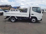 2026 Mitsubishi Fuso Canter 3-ton dump truck White Truck for sale, Japanese used car export - photo 3 of 10 | GULJI TRADERS