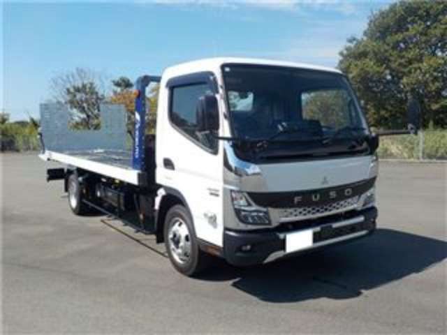 2026 Mitsubishi Fuso Canter White Truck for sale, Japanese used car export | GULJI TRADERS