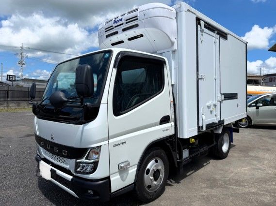 2026 Mitsubishi Fuso Canter Refrigerated and frozen trucks - photo 1 2026 Mitsubishi Fuso Canter Refrigerated and frozen trucks White Truck for sale, Japanese used car export - photo 1 of 9 | GULJI TRADERS