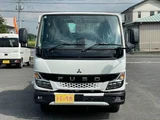 2026 Mitsubishi Fuso Canter 2-ton double cab, low-floor, 6-speed automatic transmission White Truck for sale, Japanese used car export - photo 2 of 9 | GULJI TRADERS